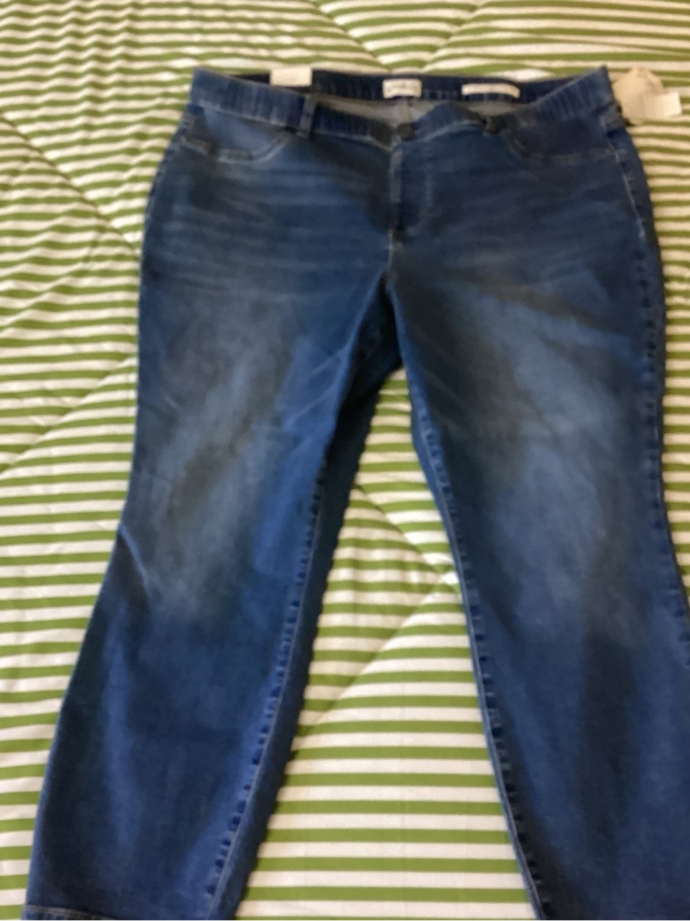 Wonderly Women's Dark Blue Ankle Crop Jeans